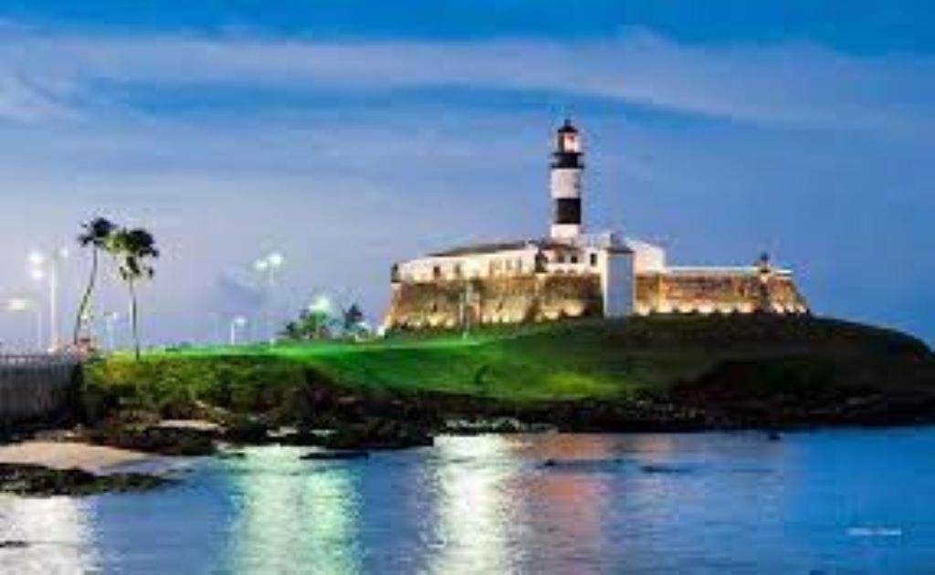 Maravilhoso Apartamento 2 Quartos Com Ofuro Porto Da Barra Salvador Summer Barra Flat エクステリア 写真