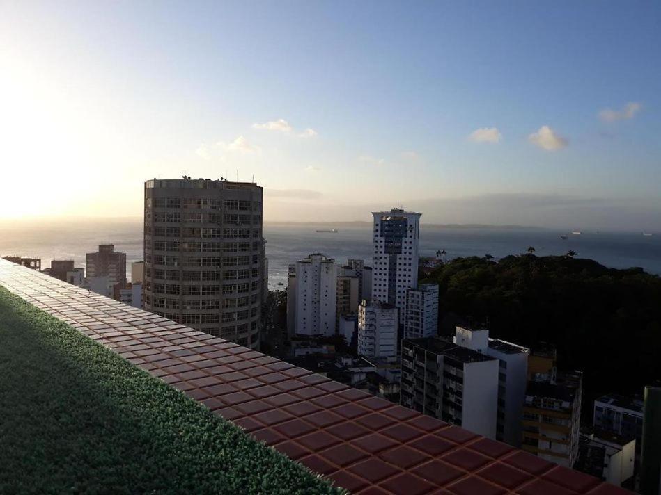 Maravilhoso Apartamento 2 Quartos Com Ofuro Porto Da Barra Salvador Summer Barra Flat エクステリア 写真